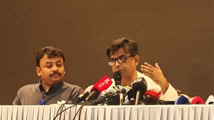 নজরদারির যন্ত্রপাতি নিয়ে গঠিত তদন্ত কমিটির প্রধান ফয়েজ আহমদ