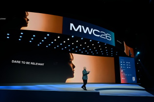 নেটওয়ার্ক থেকে লাইফস্টাইল- ডিজিটাল সেবাদাতা হতে চায় বাংলালিংক