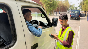 সামরিক জাদুঘরে প্রযুক্তিনির্ভর ‘ইয়েস পার্কিং’ সেবা চালু